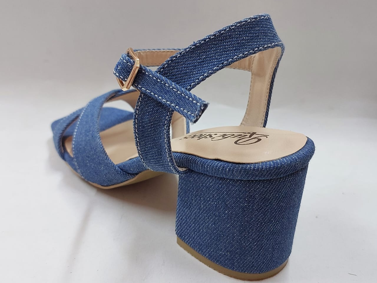 Sandales en denim à brides croisées – Style casual chic & confort