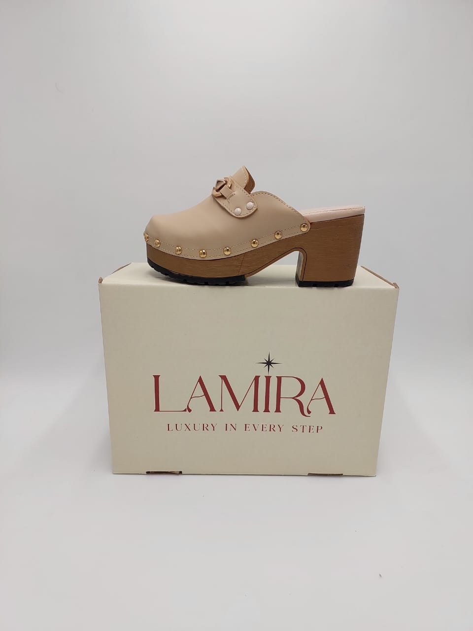 Mules Lamira Beige à Boucles Dorées – Élégance et Confort au Quotidien