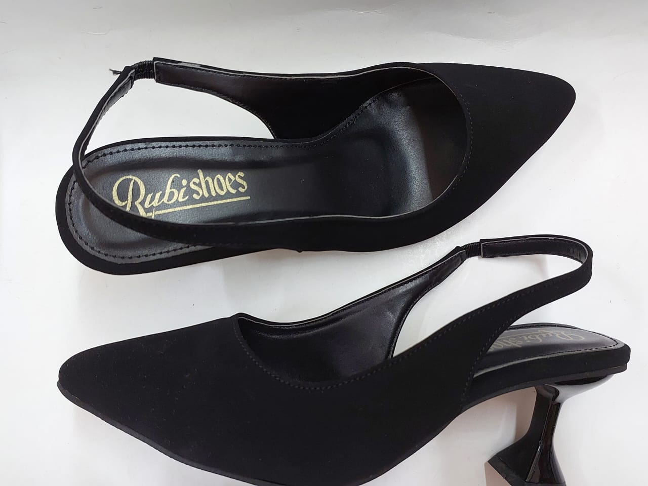 Escarpins slingback noirs – Intemporels et élégants