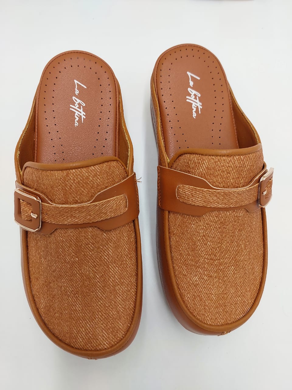 Mules Lamira – Élégance naturelle et confort quotidien