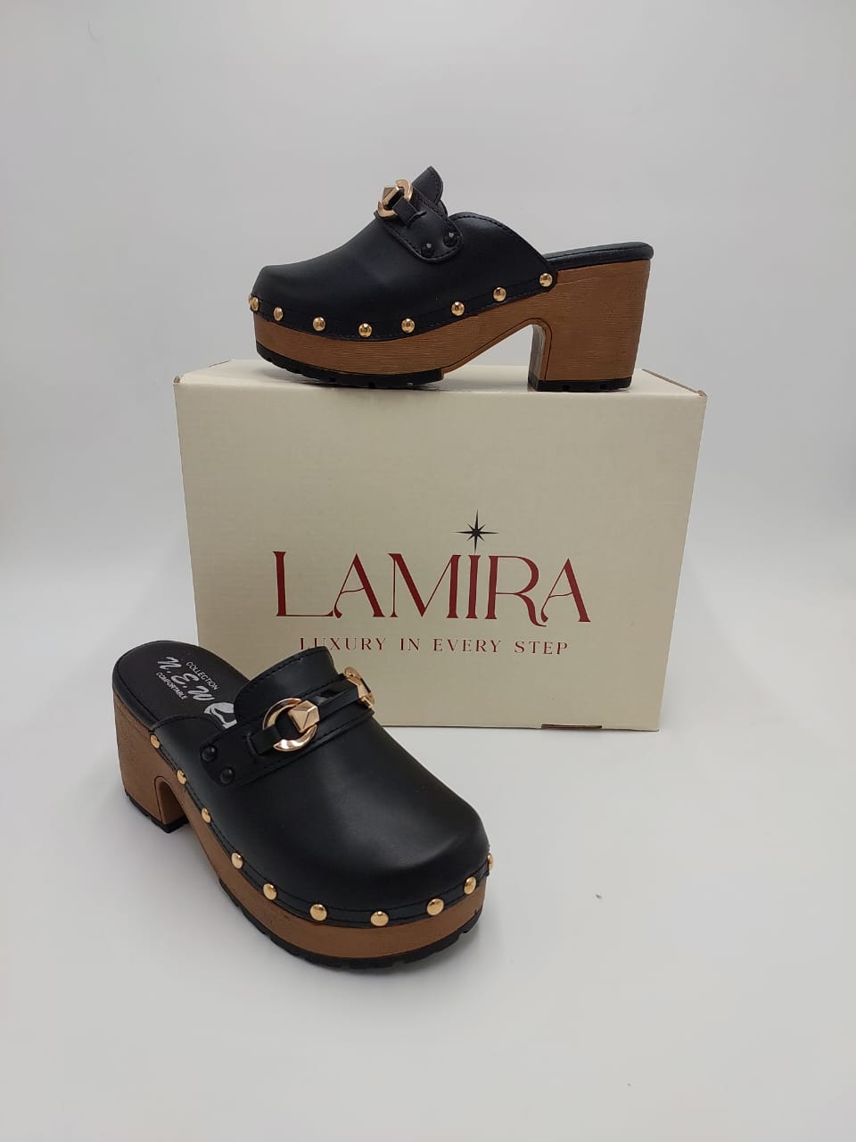 Sabots Lamira Noirs à Talon Bois – Élégance et Caractère Authentique