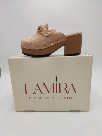 Mules Lamira Beige Suédées – Élégance Naturelle et Détails Dorés